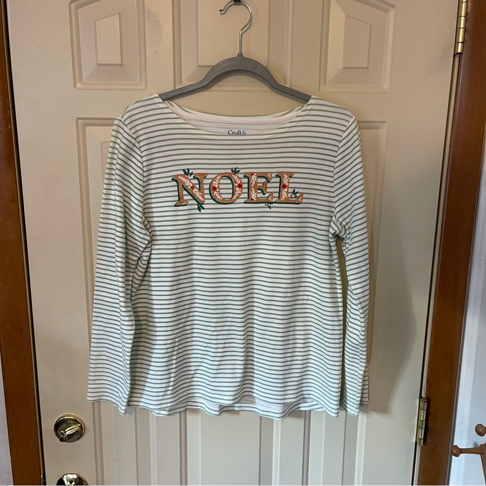 Christmas Noel Croft & Barrow Green and White Striped Classic Tee